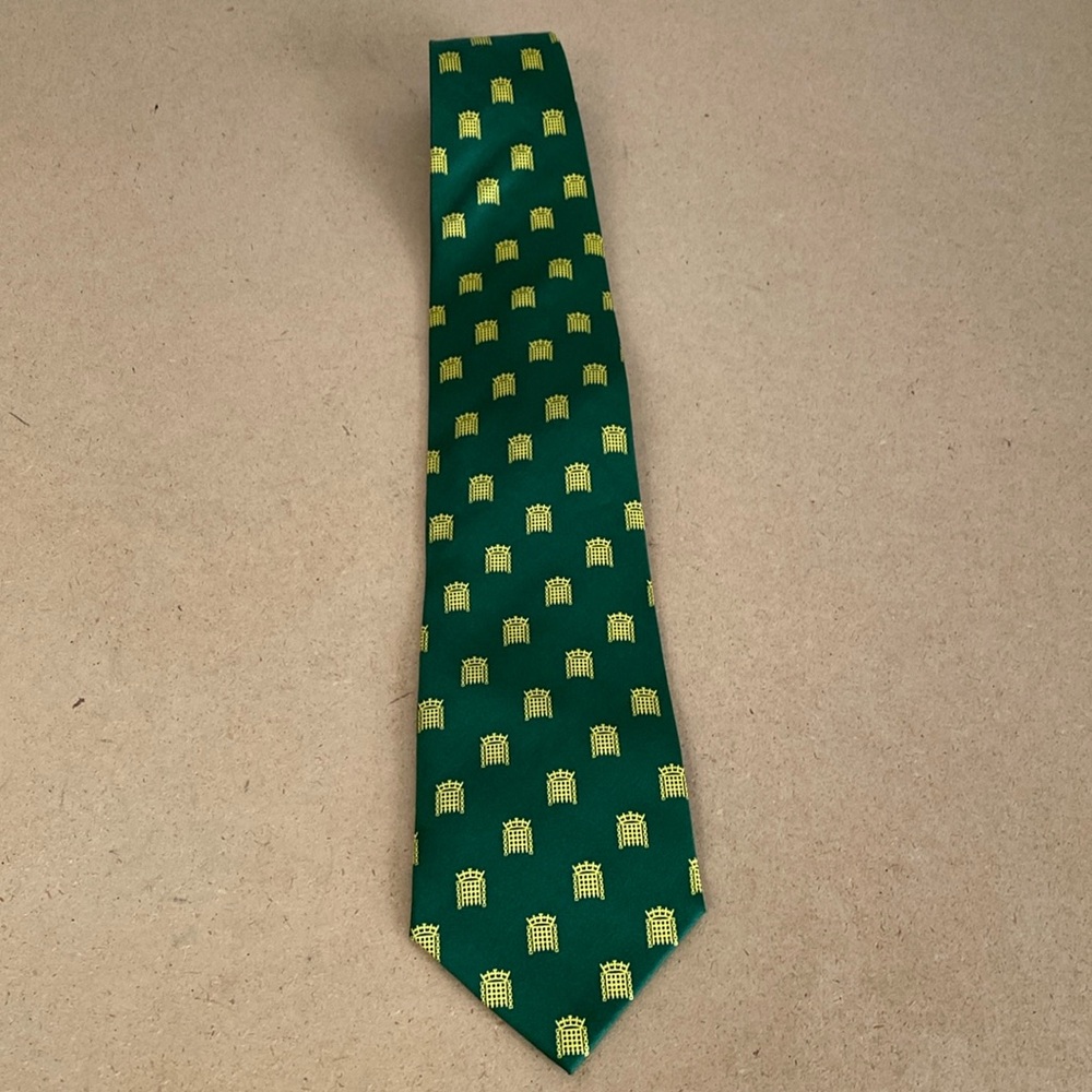 Fox & Chave House of Commons Tie. Green & Gold. 100% Silk